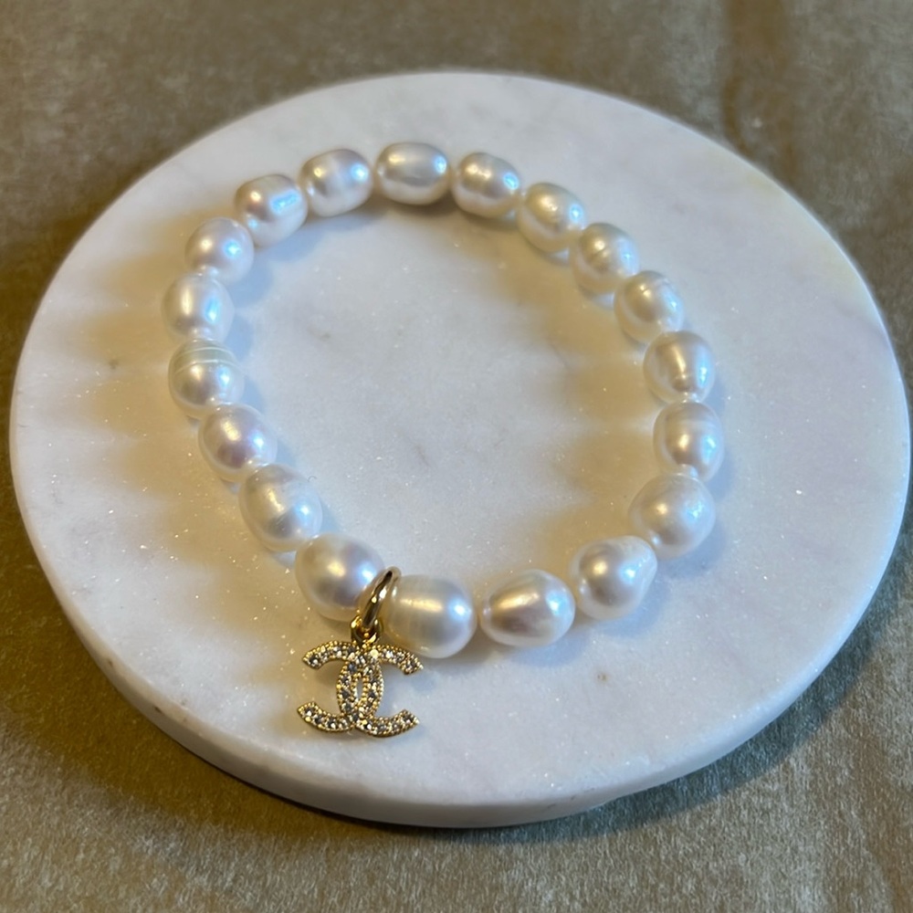 Pearl charm bracelet